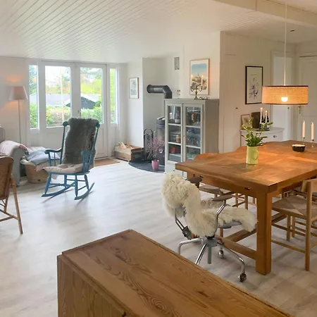 Family-friendly With View To Tibirke Hills Feriehus